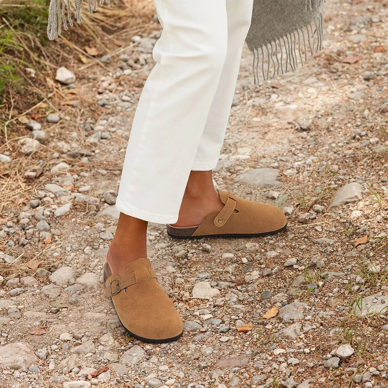 Luxevo - Modern stylish suede slippers