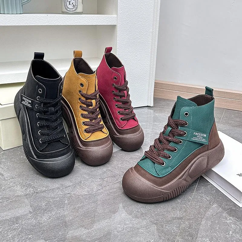 Soft Leather Lightweight Sports Shoes